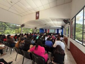 Participantes de los encuentros de comunicadores sandinistas impulsados desde el gobierno de Ortega y Murillo. Tomado de medios oficialistas.